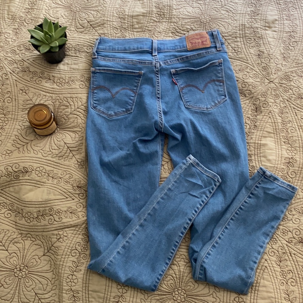 Levi’s 710 Super Skinny Jean